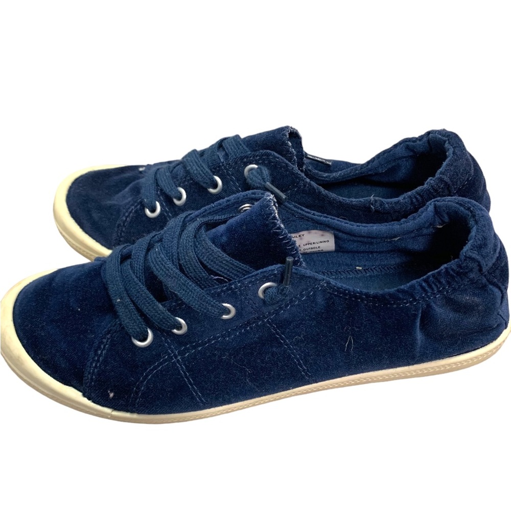 Madden Girl Baailey Sneaker Navy Velvet Size 7 1/2 - Picture 2 of 6